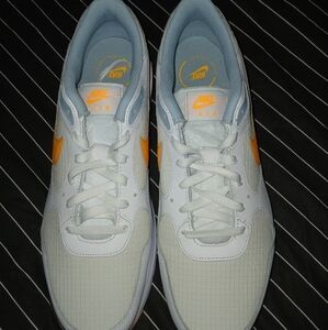 Nike Airmax Emcee Laser Orange Mens 13 with box